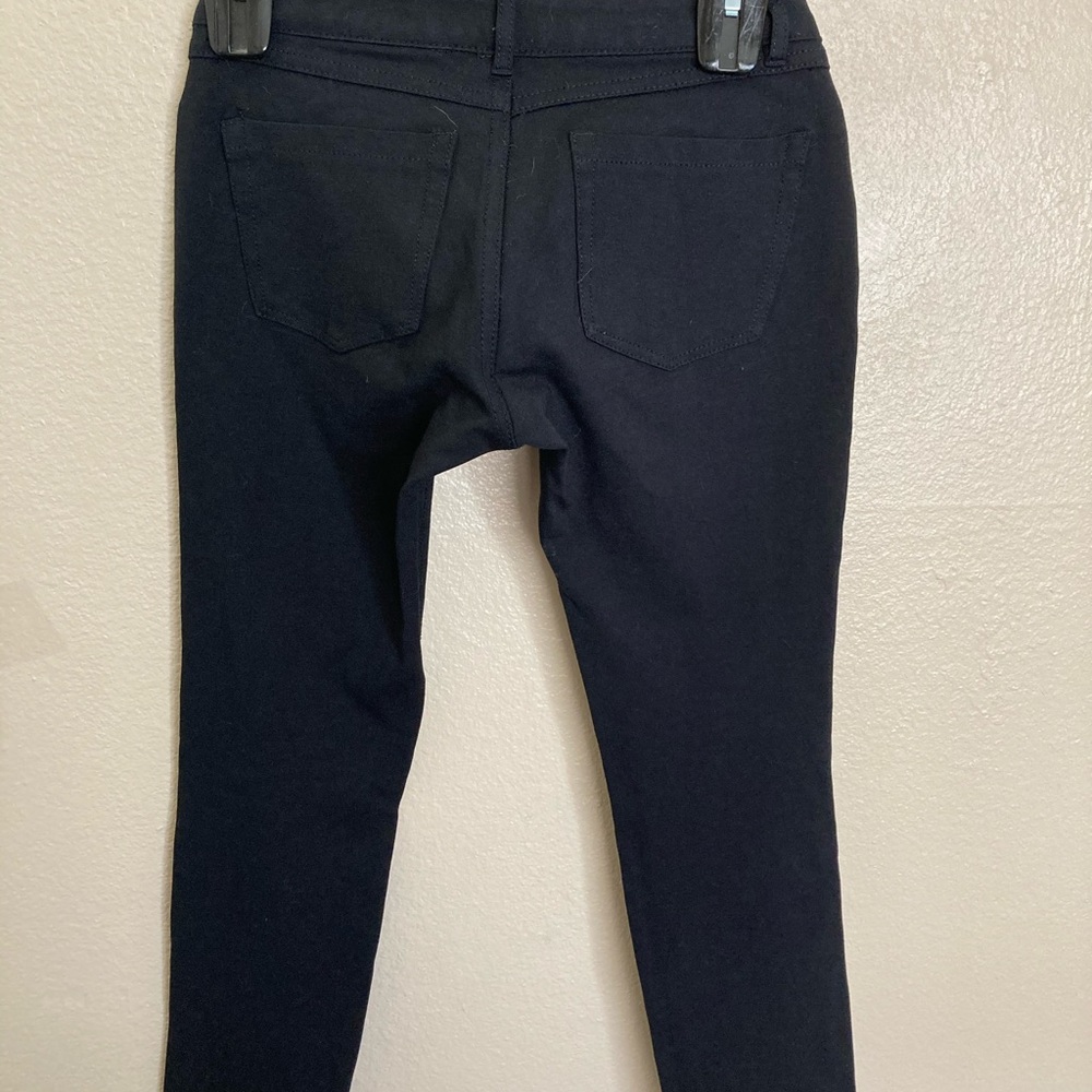 Jeans - Picture 7 of 9